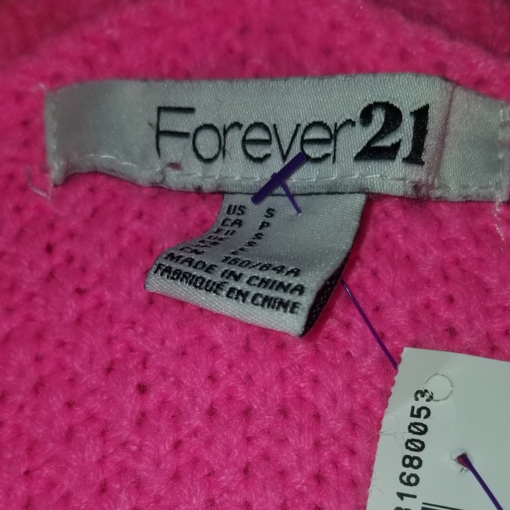 Sweater 🌺 - Picture 3 of 3